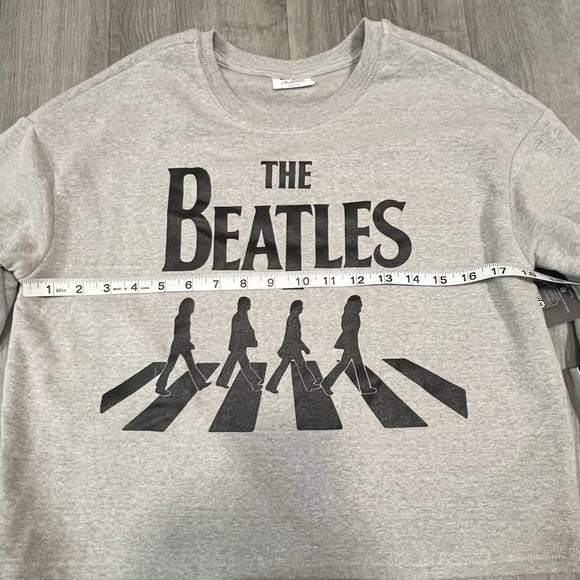 The Beatles Pullover Sweatshirt, NWT, Youth Large - Picture 3 of 4